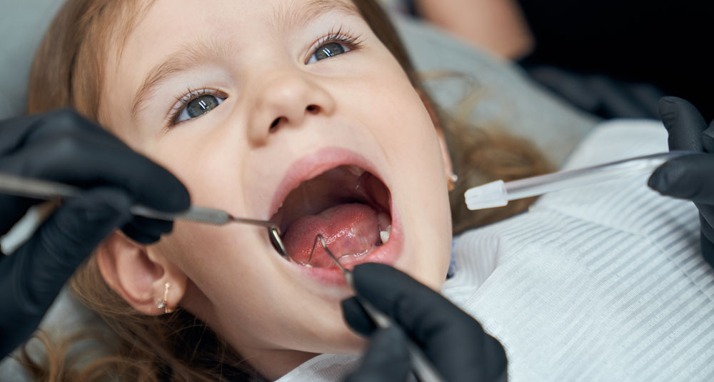 caries en dientes de leche causas sintomas y tratamiento dentisana clinica dental en ruzafa valencia